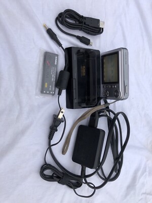 Casio Exilim EX-V7 7.2 MP Compact Digital Camera Silver Language select Excellnt