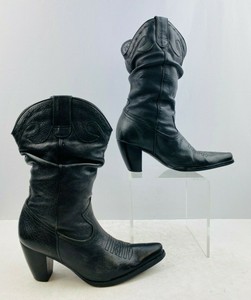 ladies black boots size 6