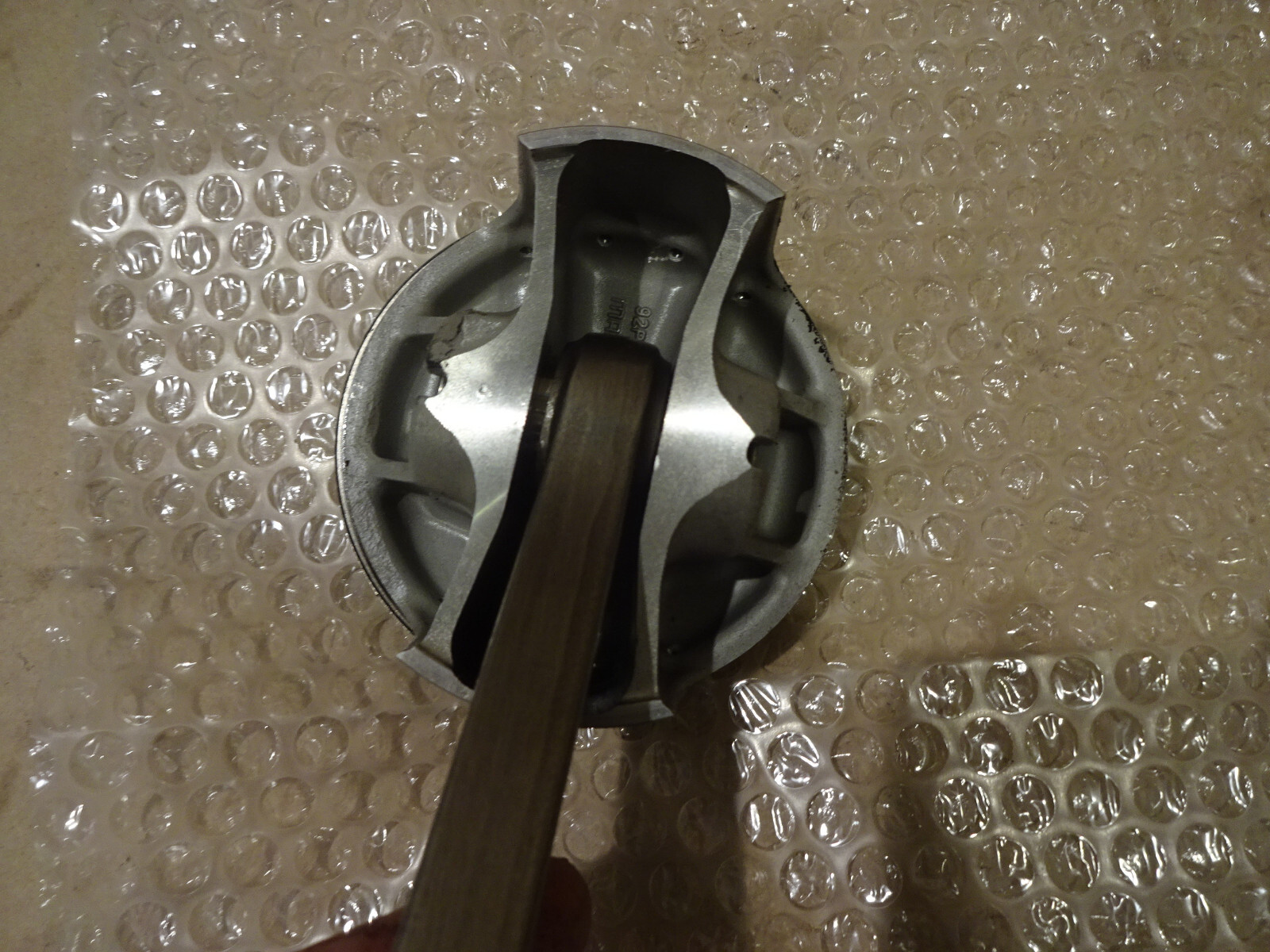 Maserati 4200, Quattroporte-RH Engine Piston & Con Rod Cyl# 2 -P/N 198410-192402