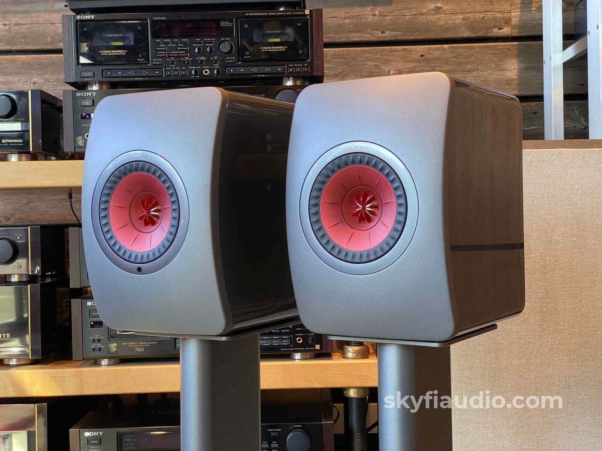 kef ls50 wireless 1世代 左 kef ls50 wireless 1世代 左 KEF LS50 Wireless Speakers (v1