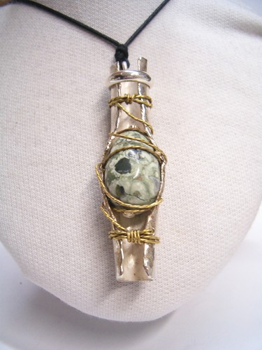 Bienfaits et vertus des pierres - pendentifs pierre naturelle