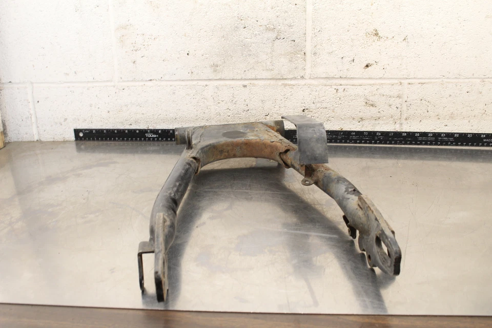 Kawasaki 440 LTD KZ440D 1981 cinturón basculante trasero brazo de suspensión A414 Foto 2 de 4