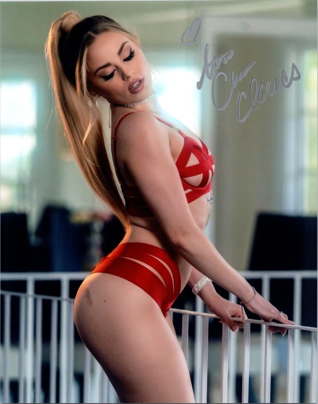 Anna Claire Clouds Sexy Adult Model Autographed Signed 8x10 Photo COA Proof 43