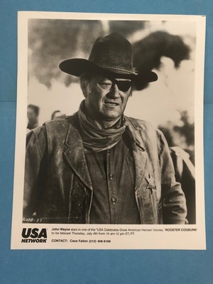 John Wayne is Rooster Cogburn , original vintage 8x10 press headshot photo