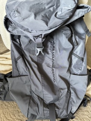 ALPS Mountaineering 45L Peak Backpacking Pack - VERY LIGHTLY USED