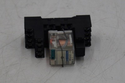 Telemacanique RXN-41G11-ED 48VDC + RXZ7G Halterung + RXW040MD Schutz