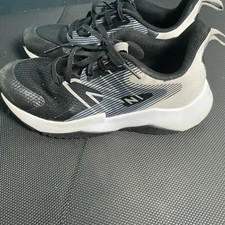 Children  s New Balance RAVE RUN V2 Size 5.5