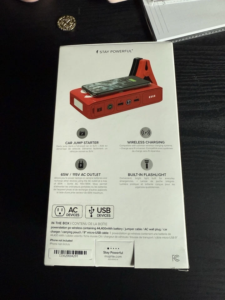 Cargador de batería portátil inalámbrico Supreme Mophie Powerstation Go Red Foto 4 de 4