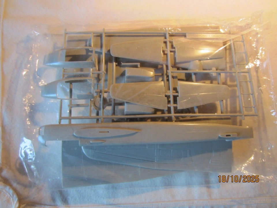 1/48 Hobbycraft Junkers Ju-88c German Night Fighter - Immagine 2 di 4