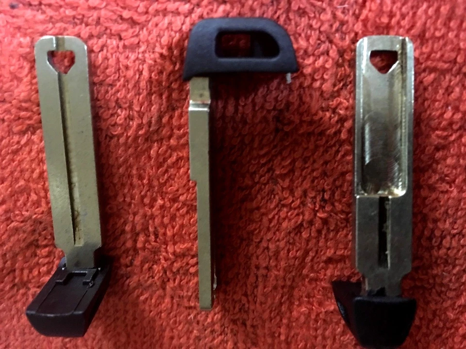 REMOTE FOB EMERGENCY KEY (BLADE CUT FREE by PHOTO) for 2005 - 2021 Lexus &Toyota - Изображение 4 из 4