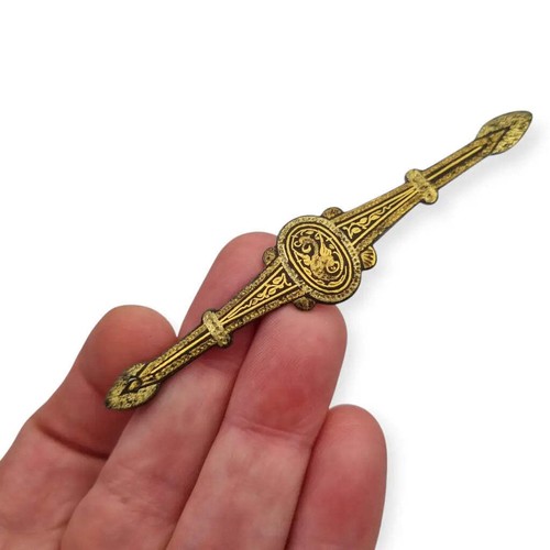 Broche de damasquinado antiguo, oro de Toledo, estilo tradicional y artesanal, 1 - Foto 2 di 10