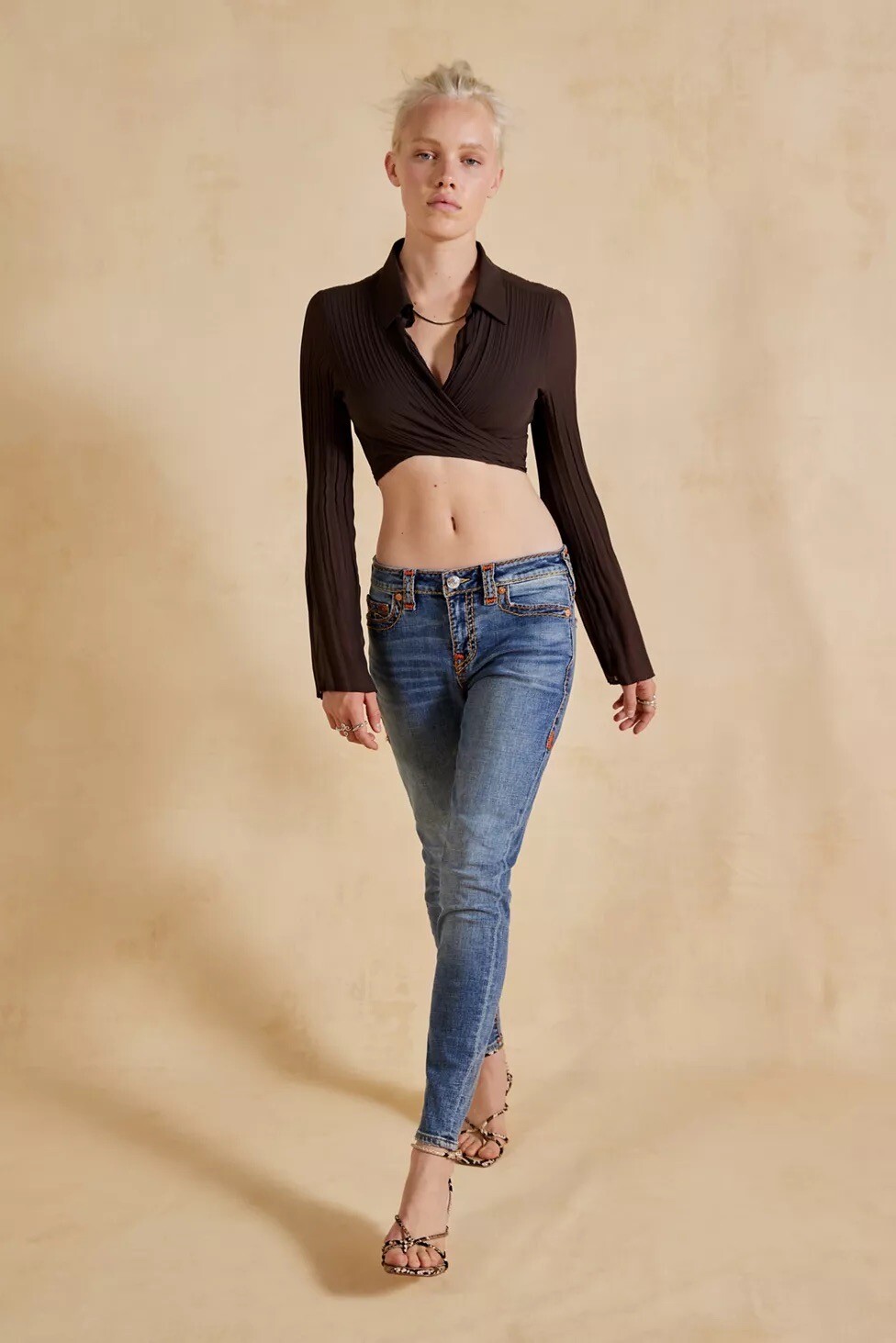 True Religion Jennie Mid-Rise Skinny Jean - Jessamine  Size 25 image 3