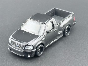 Hot Wheels 99 Ford F-150 Lightning Power Trip FPY86-961 R 1/64
