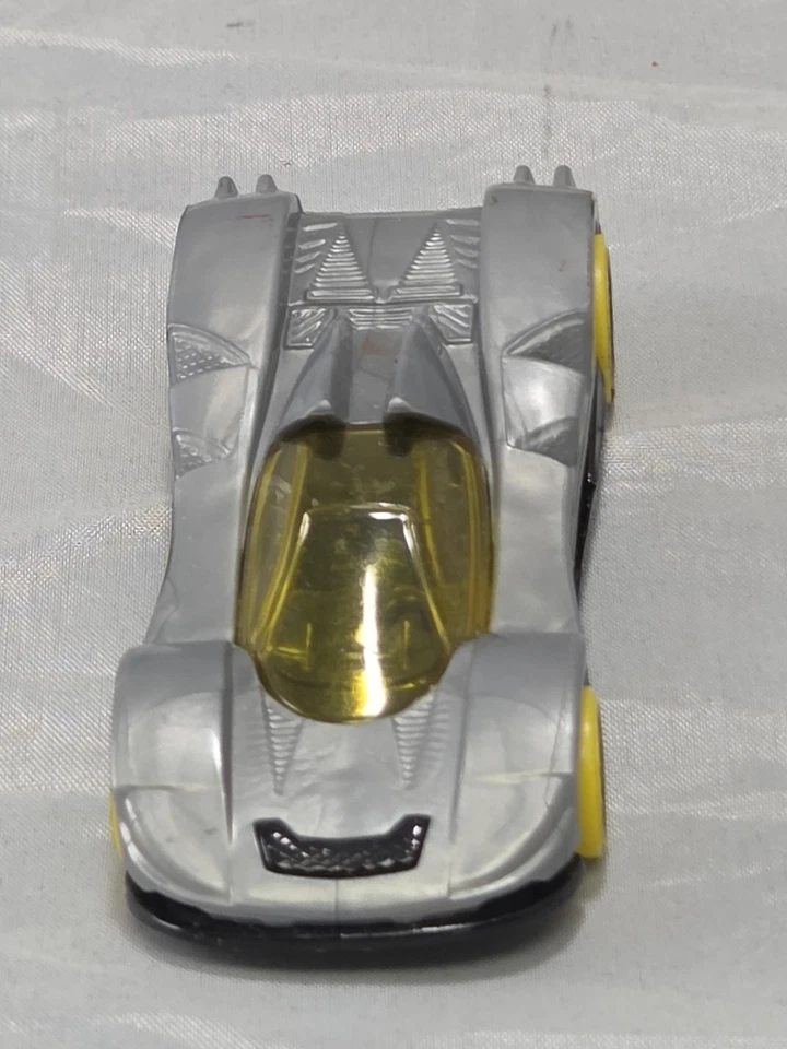 Mattel Hot Wheels Teegray Silver Yellow 1:64 Die Cast Car RO943 - Image 3 of 4