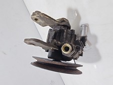 Pompe direction assistée Nissan CABSTAR