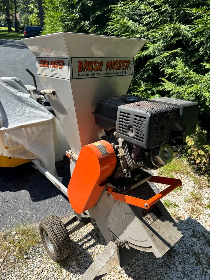 TRITURADORA ASTILLADORA CEPILLO MASTER DEK MODELO CH3 11 CV Foto 2 de 4