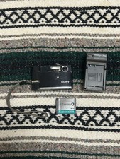 Black Sony Cyber Shot DSC T30 Compact Digital Camera 7.2MP 3x Zoom W/Charger