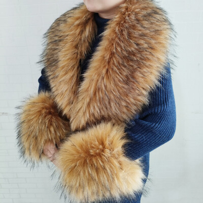 Elegant Faux Fur  Collar with Cuffs