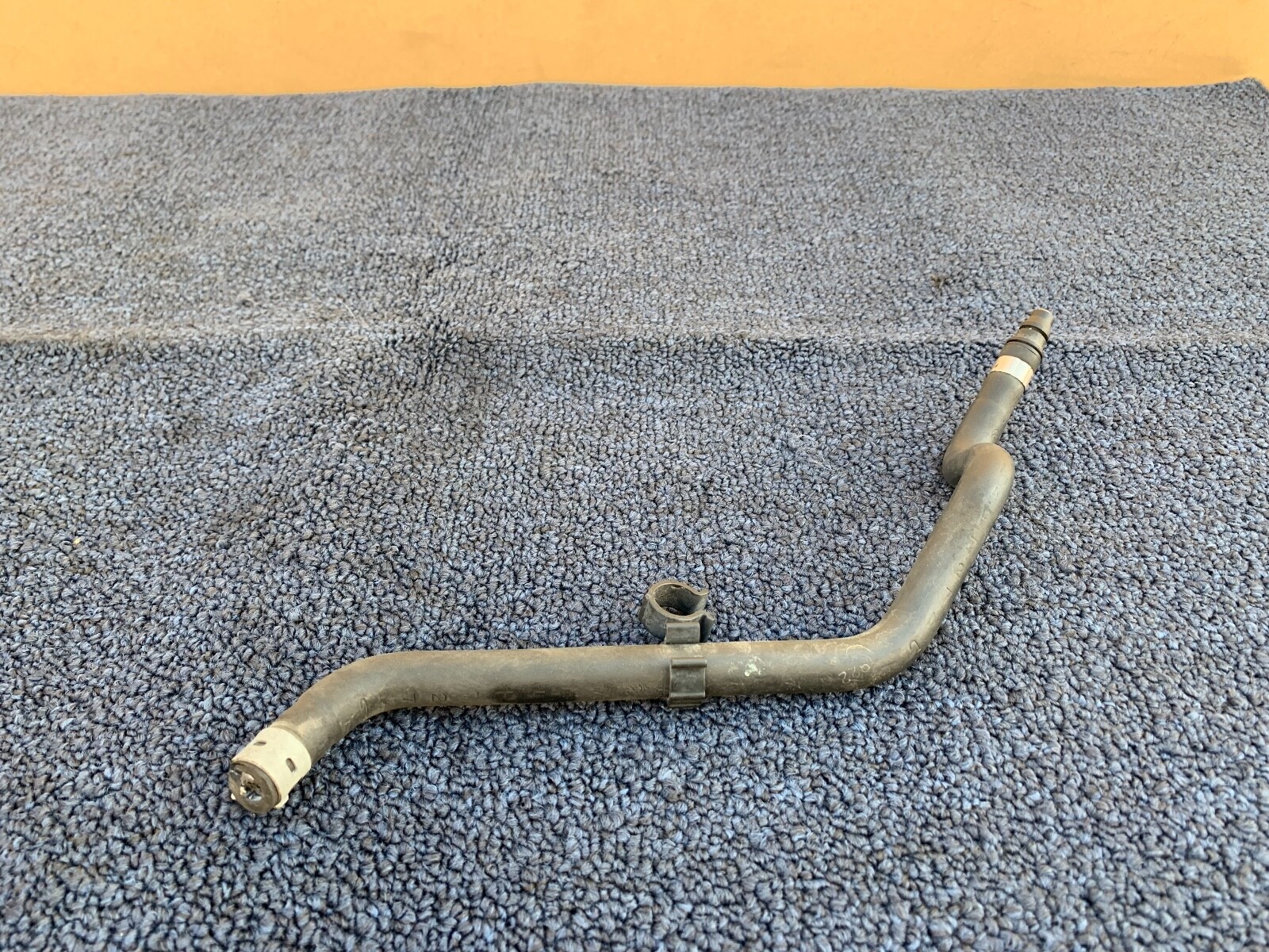 MERCEDES W216 W221 S550 CL600 CL550 EXPANSION TANK BREATHER PIPE LINE TUBE OEM eBay