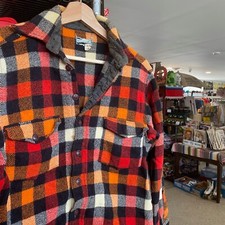 1970s Vintage WOOL FLANNEL SHIRT Retro Plaid Hunting Workwear Button Up