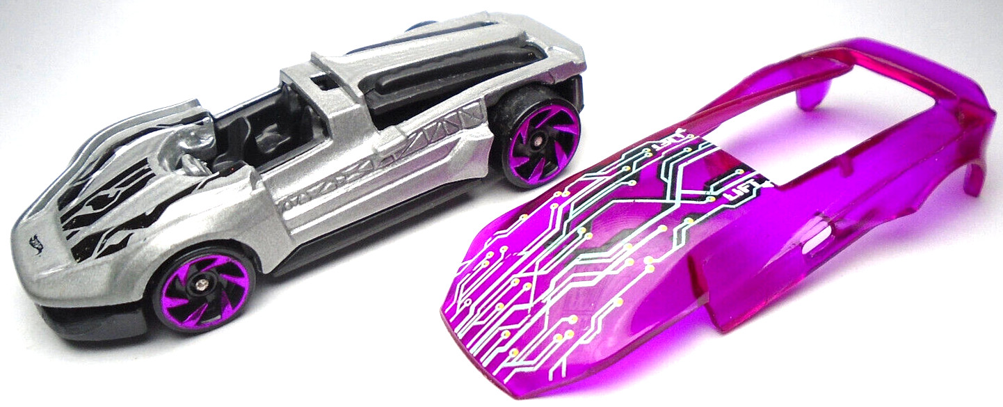 2017 HOT WHEELS EL VIENTO PURPLE & GRAY 1:64 DIECAST 2 7/8" CAR W GREEN & YELLOW