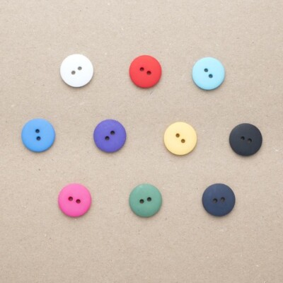 10 x Nylon Round Smartie Buttons size 18 24 11.5mm 15mm in 10 colours ...