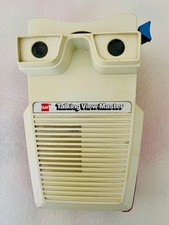 GAF TALKING VIEWMASTER W/TUB,8 REELS 101 DALMATIONS, SNOOPY, SOUND NOT TESTED