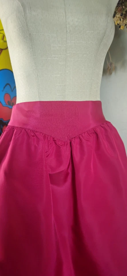 Falda Gunnesax Vintage Años 80 Granate Claro Corte Princesa Mkd Talla 11 Foto 2 de 4