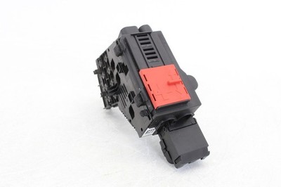 2013 - 2016 MERCEDES GL450 ENGINE BAY FUSE RELAY JUNCTION POWER BOX OEM #9354