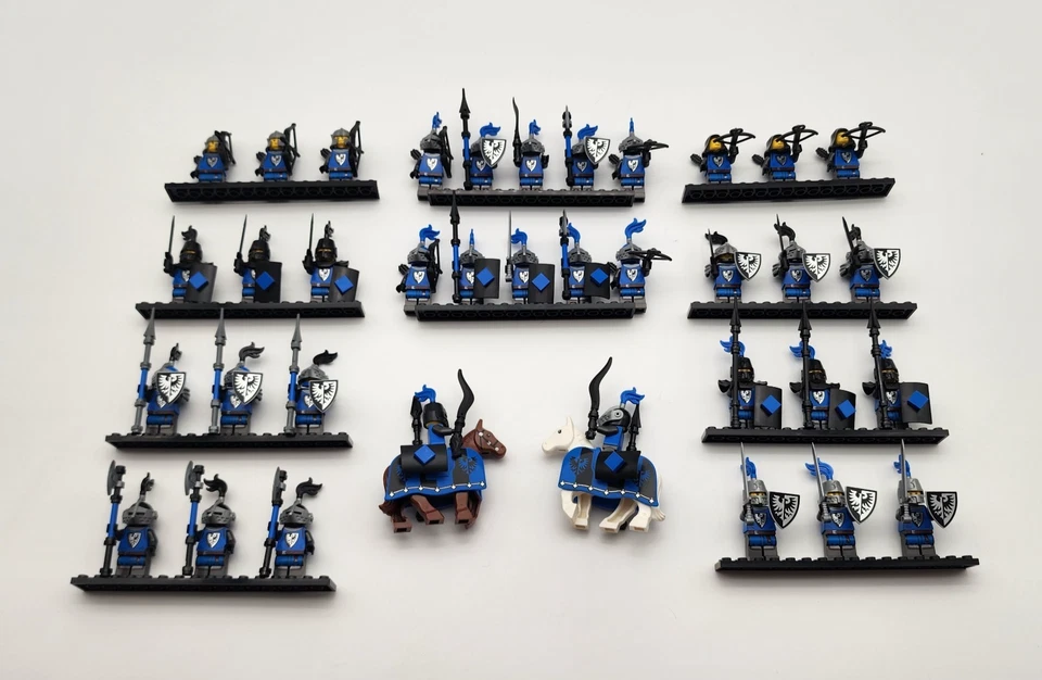 LEGO CASTLE BLACK FALCON MINI FIGURES - Image 2 of 4