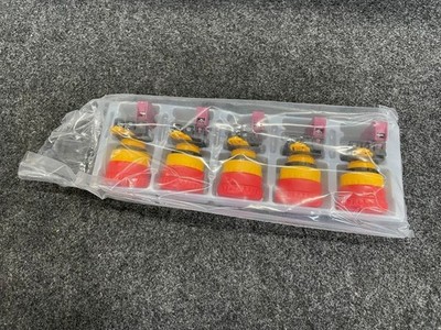 IDEC YW1B-V4E01R Scram Button Switch Qty 5