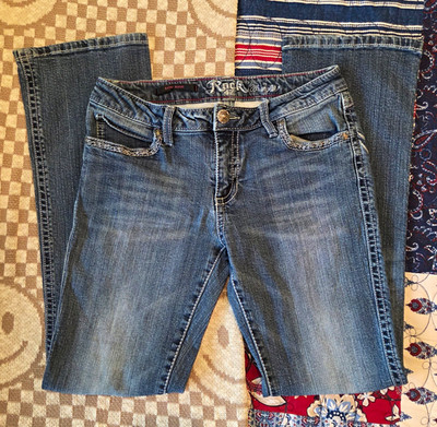 Wrangler Rock 47 Womens Juniors Bootcut Low Rise Blue Medium Wash Jeans 3