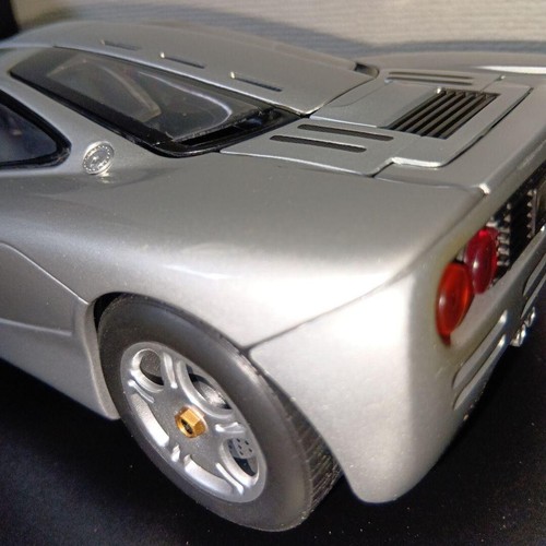 UT models 1/18 McLaren F1 Roadcar Diecast Model Silver with Box Unused From JP - Picture 3 of 7