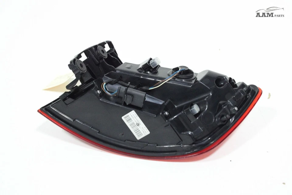 Audi A4 Quattro B9 2017 cuarto trasero izquierdo luz trasera exterior luz trasera OEM Foto 3 de 4