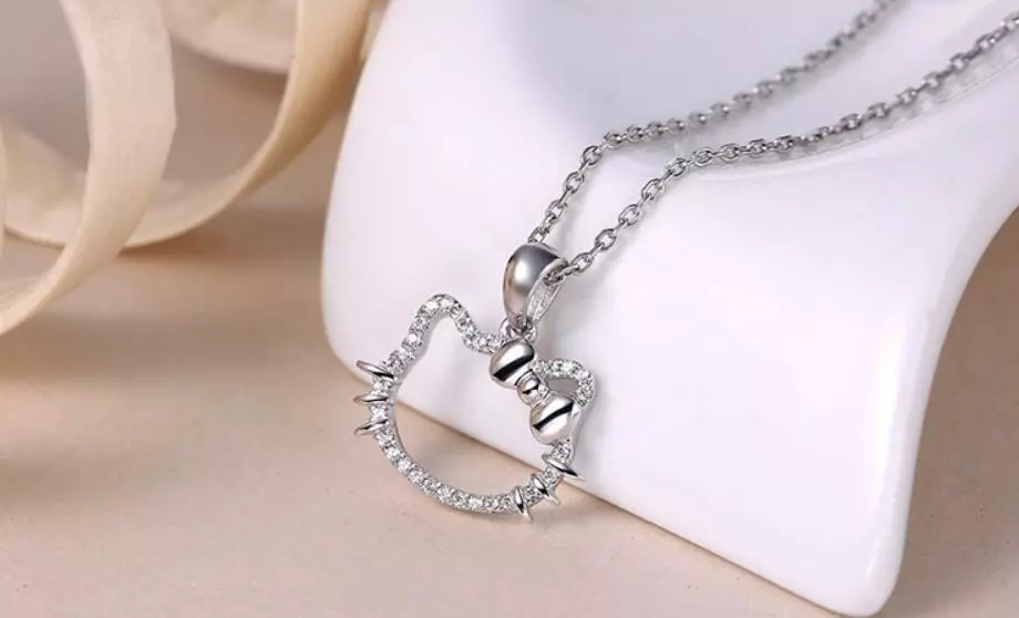 NEW SILVER PLATED HELLO KITTY LOVE NECKLACE JEWELRY SANRIO USA KITTY KITTEN  CAT