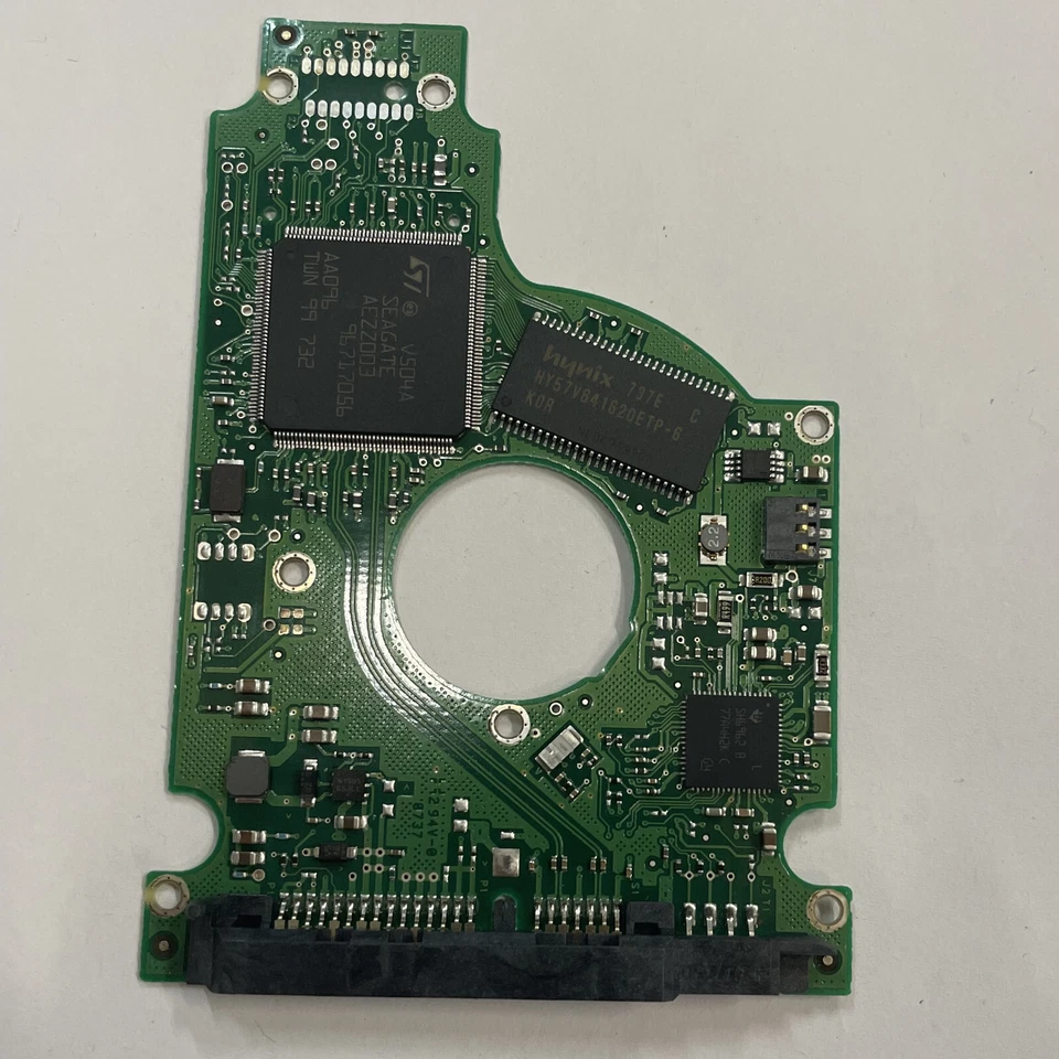 Seagate Momentus ST9120822AS 2.5" SATA HDD PCB Board 100398689 REV C FW 3.ALE - Image 4 of 4