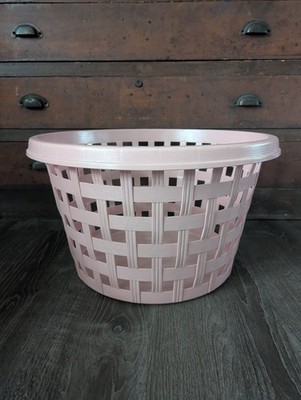 1970s Rubbermaid Rough Neck Heavy Mauve Basket Weave Laundry Basket Hamper 2966