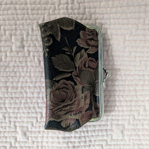 Rose Vintage Floral Pattern Coin Purse Metal Frame Black Pink Brown Floral Look