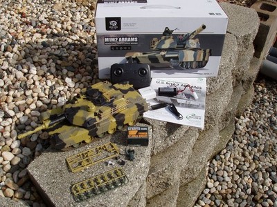 HENG LONG ABRAMS TANK M1M2 RC 1:24 SCALE 2.4 GHz NEVER USED PLEASE READ