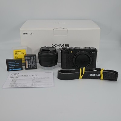 FUJIFILM X-M5 Mirrorless Camera with XC 15-45mm f/3.5-5.6 Lens Kit & Box 2 Batts