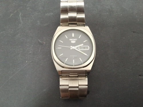 Vintage Seiko 5 Automatic 7009-8390 Black Dial Japan Men's Watch - Running