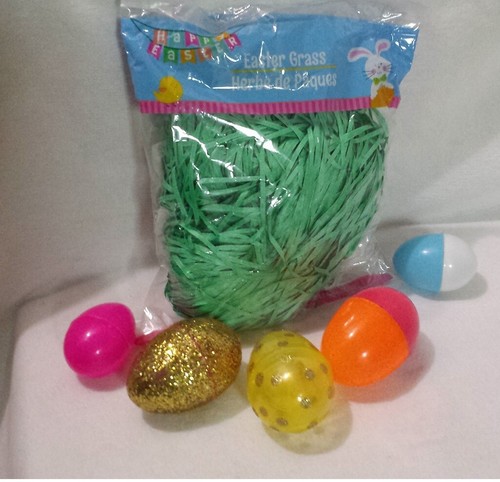 Green Easter Grass 3oz Bag & 5 Plastic Eggs for Baskets Table Decoration Holiday