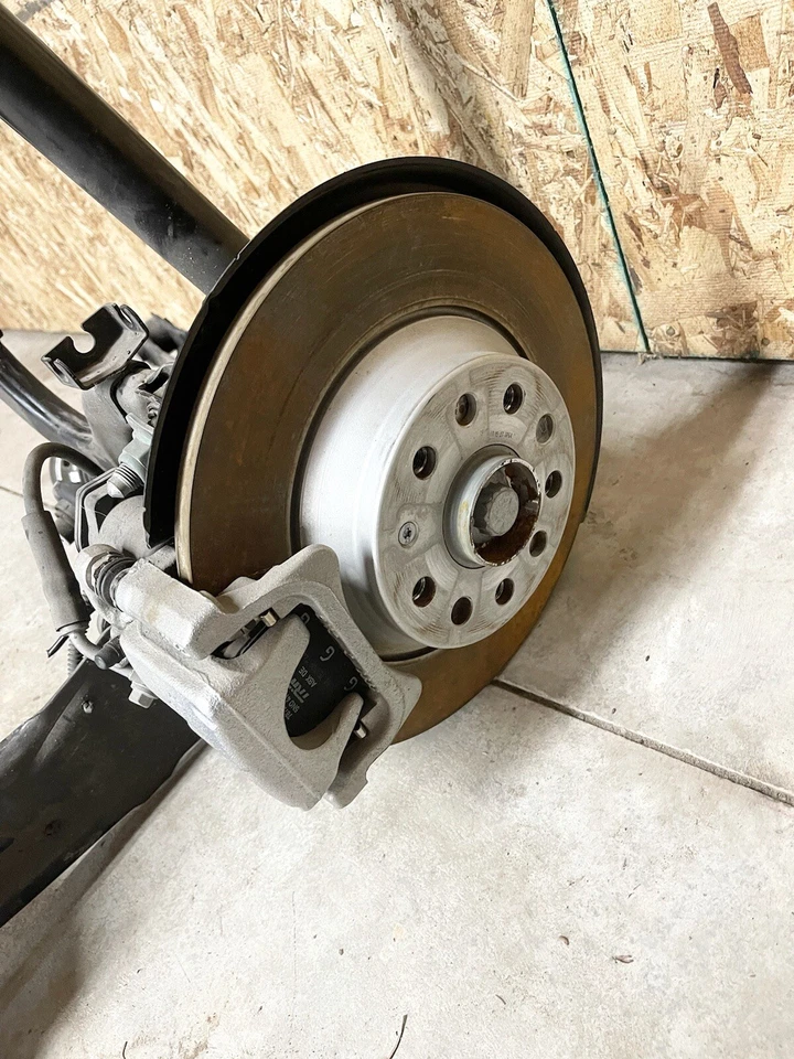 2018 Audi Q3 Drivers LH REAR Knee Suspension AXLE Calliper OEM 7K Miles — 第 4/4 张图片