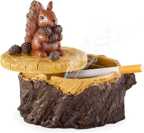Outdoor Ashtrays for Cigarettes Cute Resin Squirrel Ashtray with Lid for Garden