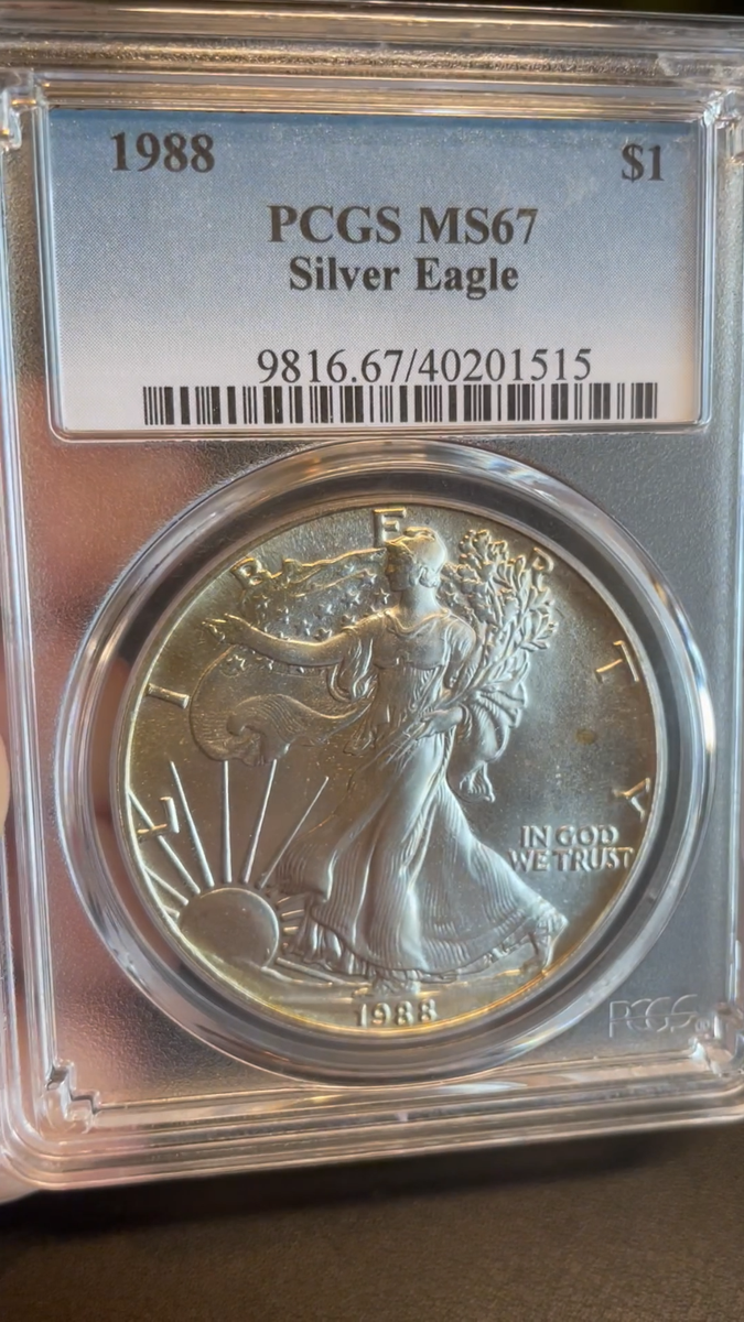 1988年アメリカン イーグル銀貨コイン 1988年 純銀コイン アメリカン イーグル銀貨 純銀 99.9％ 31.1g