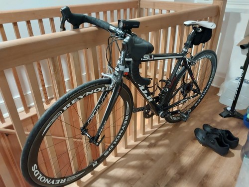 2009 fuji SL1 SRAM, carbon frame, carbon wheels, SRAM groupset, road bike 52cm - Picture 4 of 8