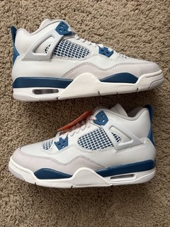 Size 7Y Jordan 4 Retro Military Blue (2024) (GS) HF4281 141 Glue Stain