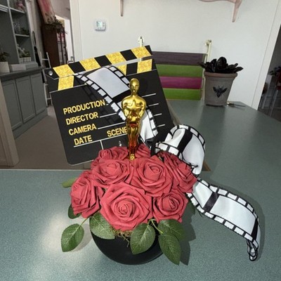 20   Oscar Gold Figurine Movie Decor w/ Clapperboard Filmstrip & Red Rose