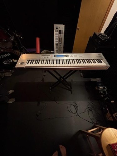 Korg Triton Le keyboard