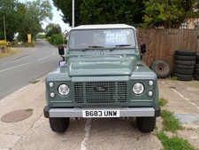 Land Rover 90 Defender
